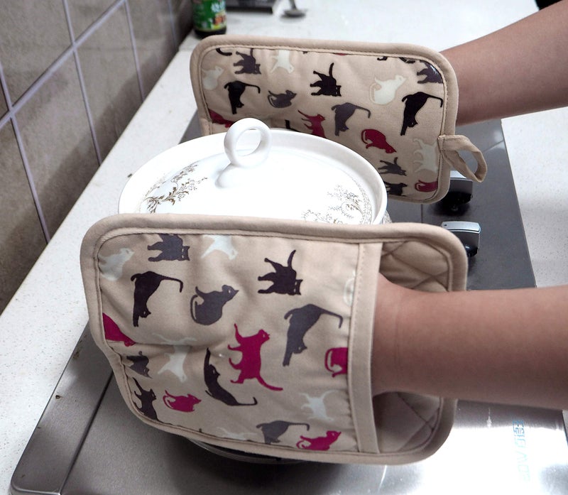 RED LMLDETA Pot Holders Set of 2 Heat Resistant 480 â„‰ Kitchen Non Slip Clear Silicone Printed Comfortable Cotton Lining Women Men Cooking Barbecue Microwave Machine Washable (Cat, Khaki Potholders) - Image 5